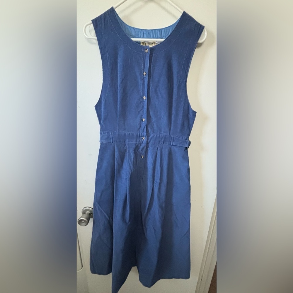 L.L. Bean Sleeveless Midi Dress in Navy Blue